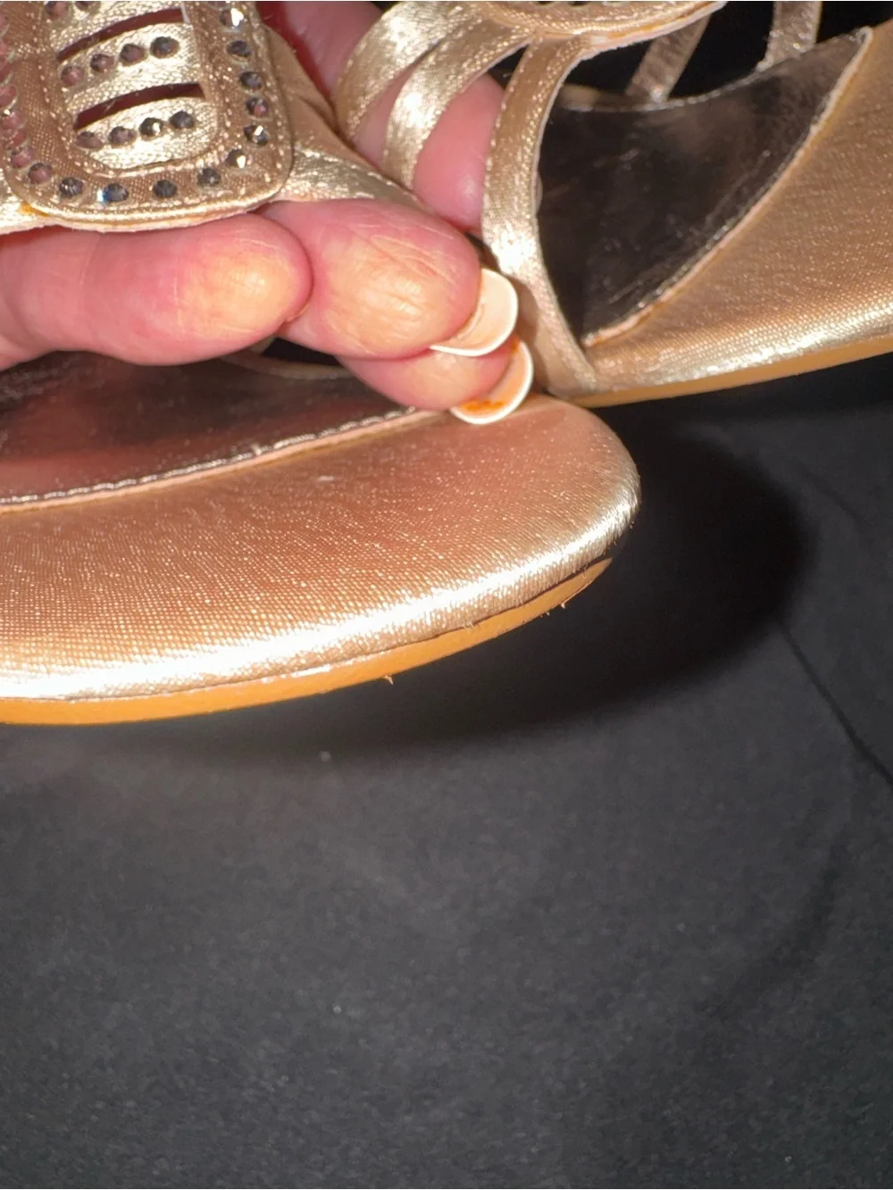 Adrianna Papell Gold Rhinestone T-Strap Sandals Leather Size 8M